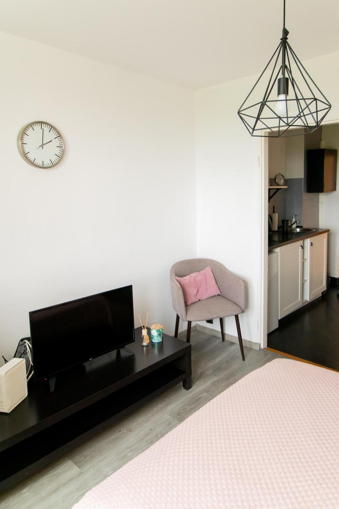 Piotrapartments - Daleka Cozy Train&Airport Apartment Varsavia Esterno foto