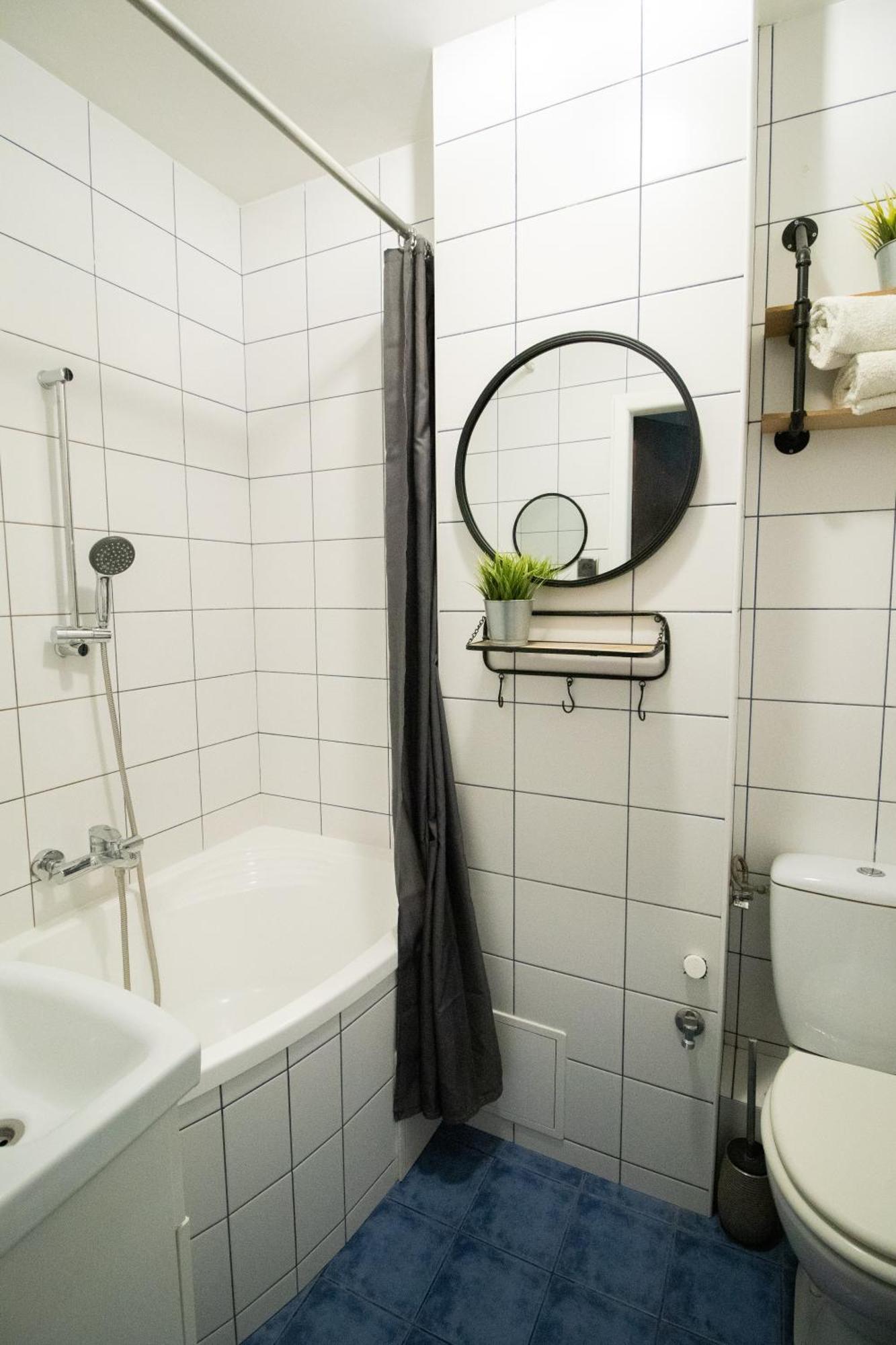 Piotrapartments - Daleka Cozy Train&Airport Apartment Varsavia Esterno foto