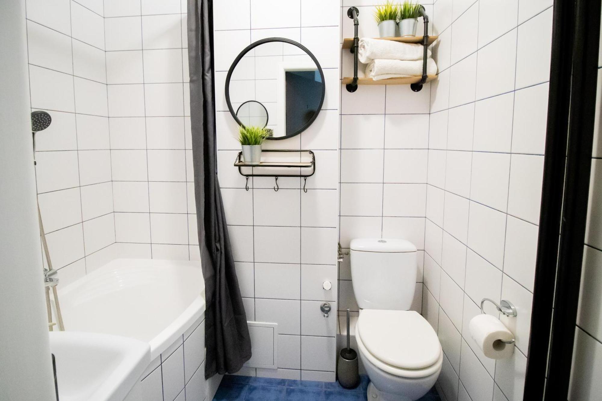 Piotrapartments - Daleka Cozy Train&Airport Apartment Varsavia Esterno foto